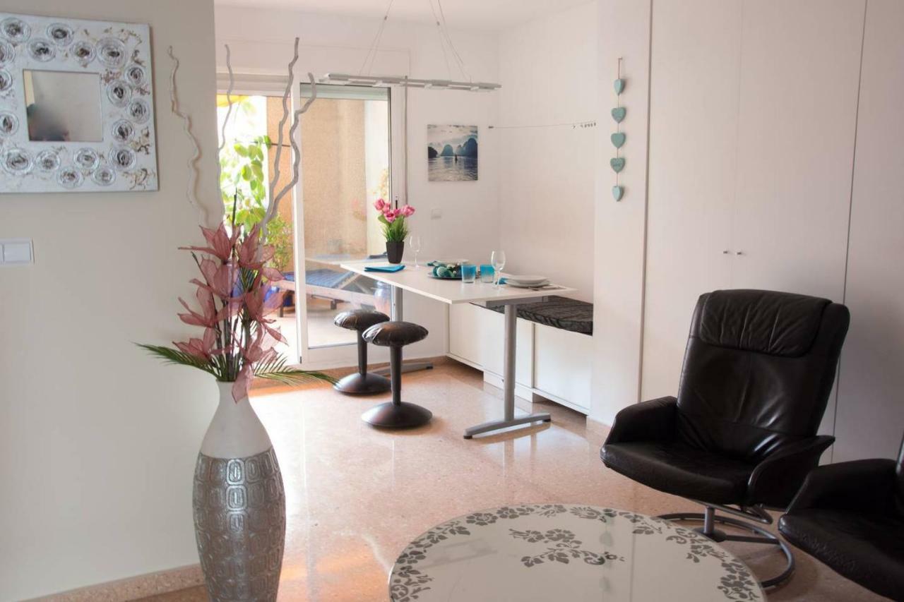Lovely Penhouse In With Parking Apartment *